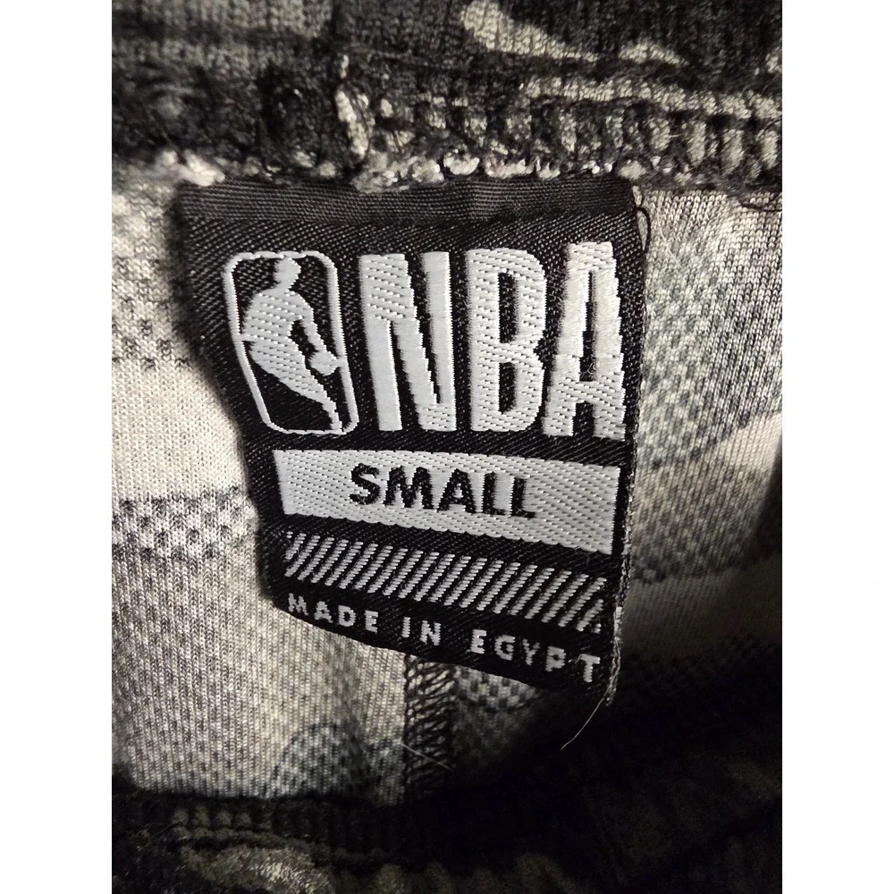 NBA Mens Camo Basketball Shorts Grey Black Mesh Athletic Size Small